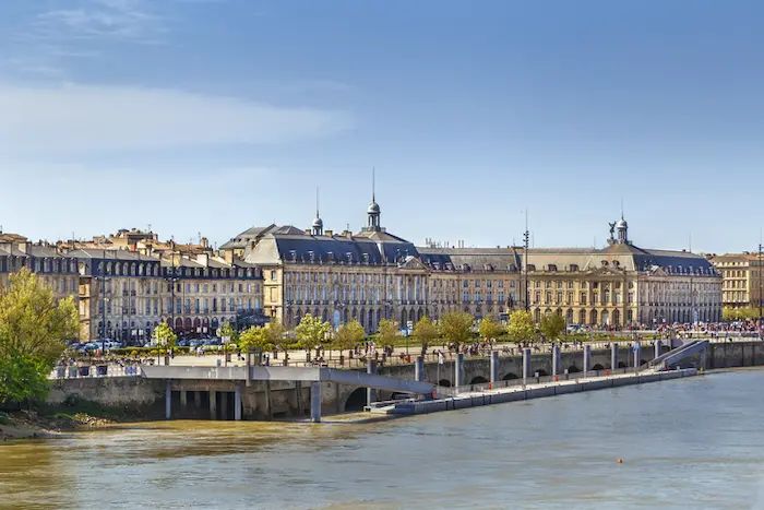 Vue sur la ville de Bordeaux, un coin parfait pour investir en résidence étudiante à Bordeaux