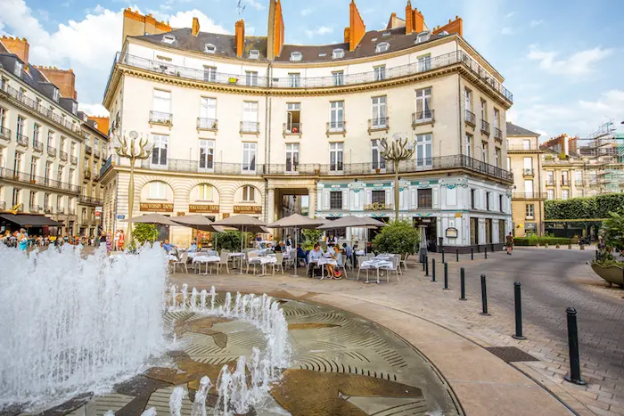 Photo de la ville de Nantes, dans un charmant endroit du centre-ville, un quartier réputé pour un logement étudiant à Nantes.
